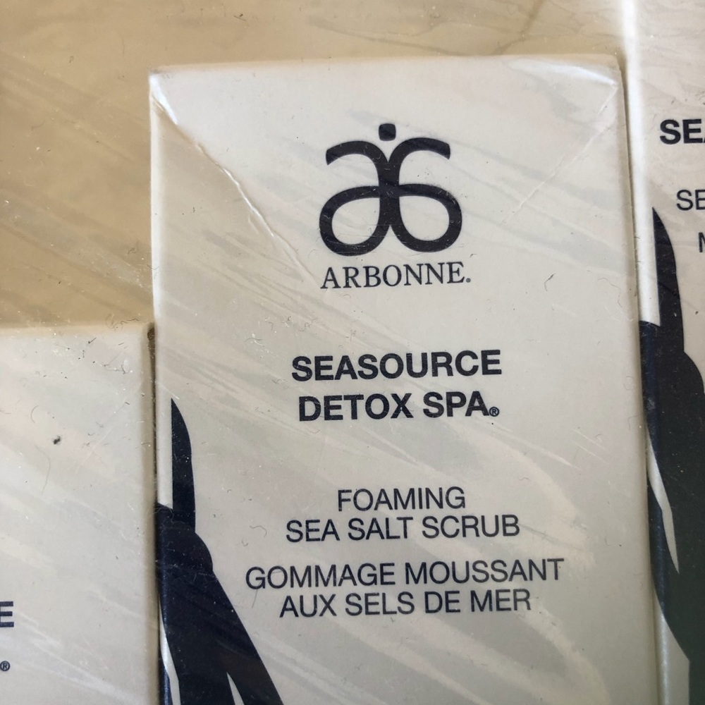 🛁 Arbonne Seasource Detox Spa Foaming Sea Salt Scrub